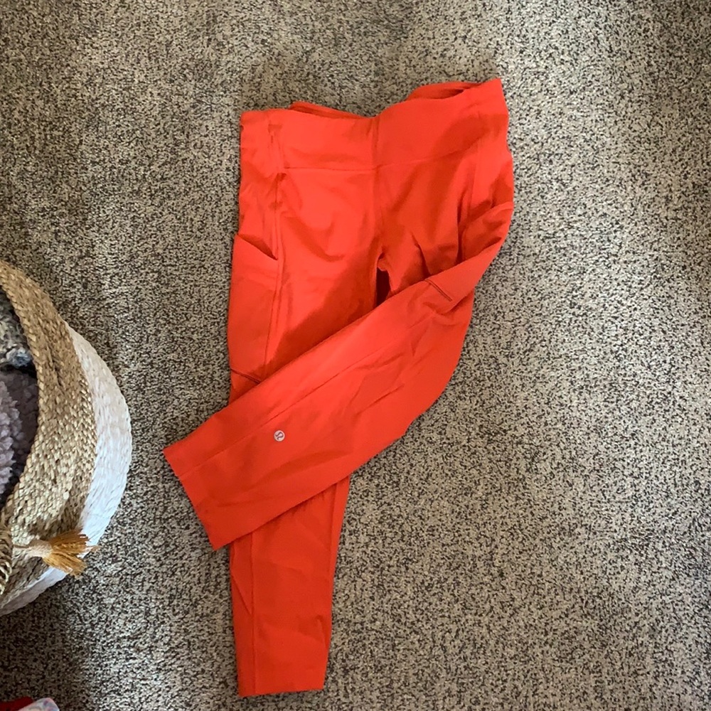 Lululemon Cropped Leggings